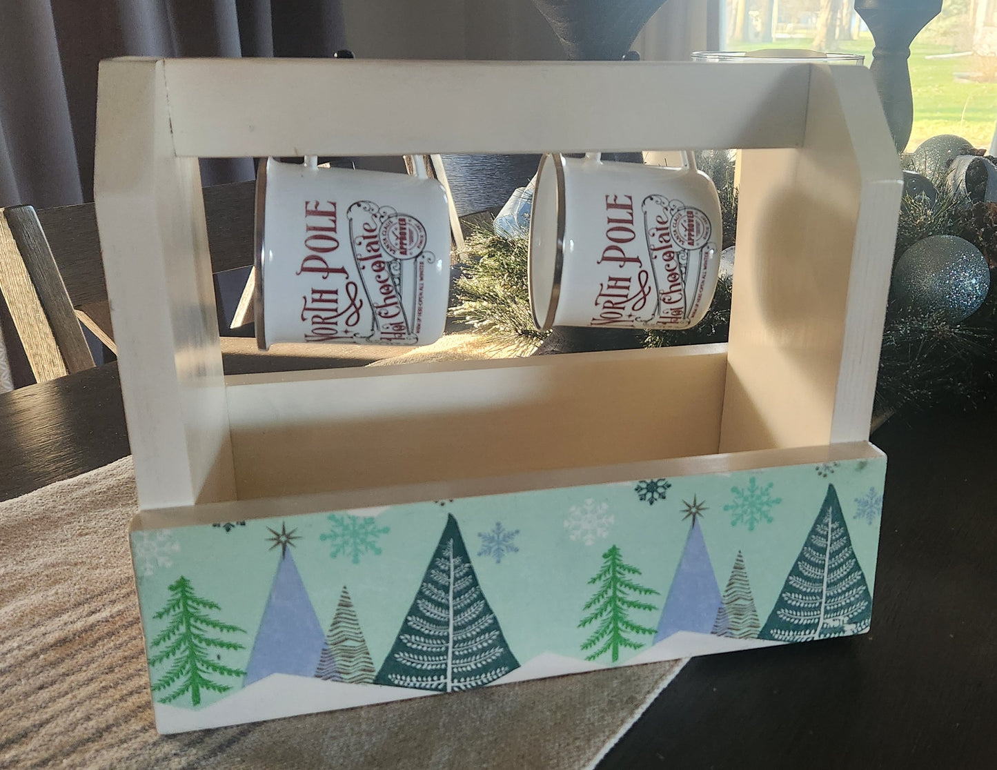 White Xmas crate for hot chocolate