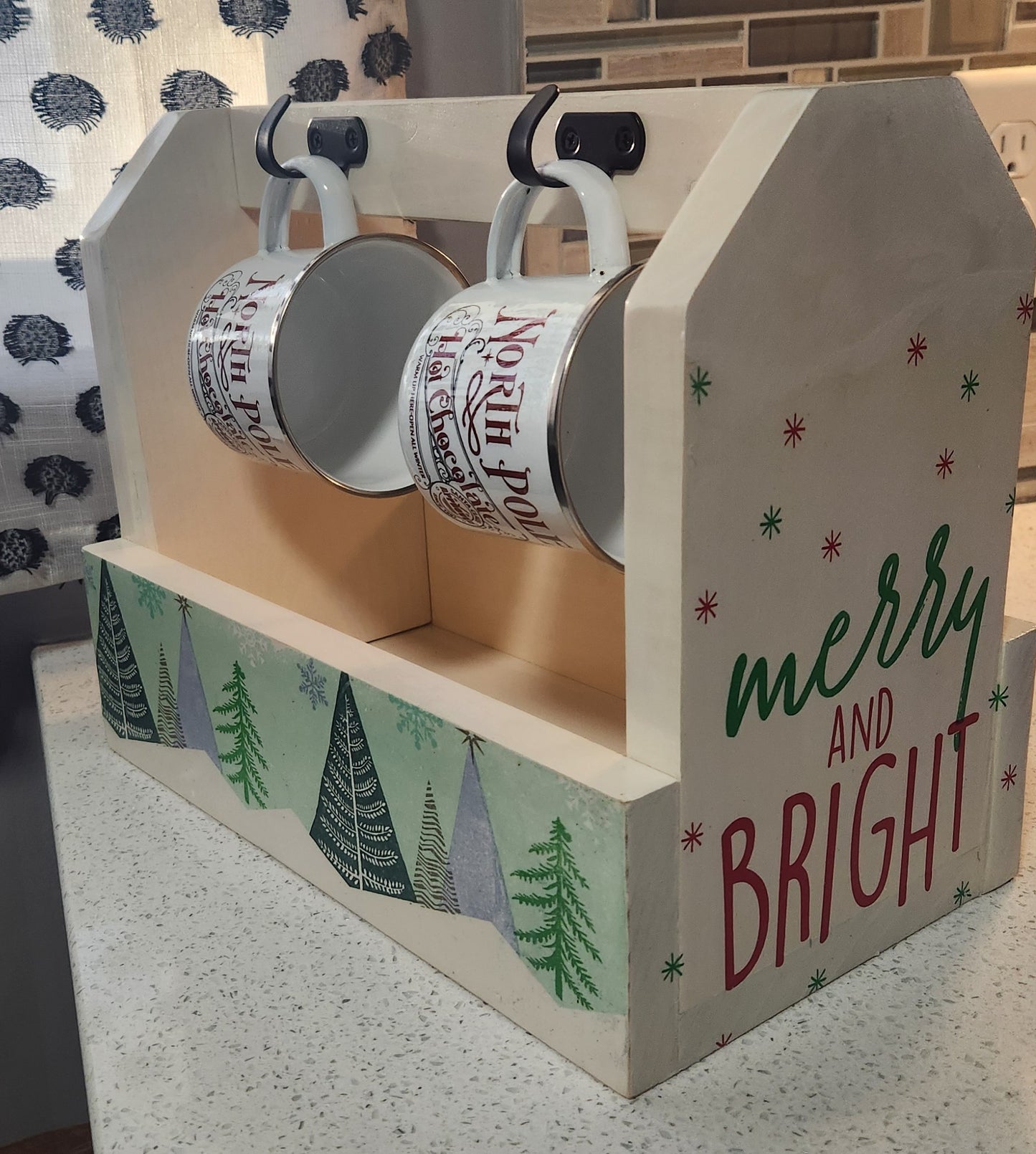 White Xmas crate for hot chocolate