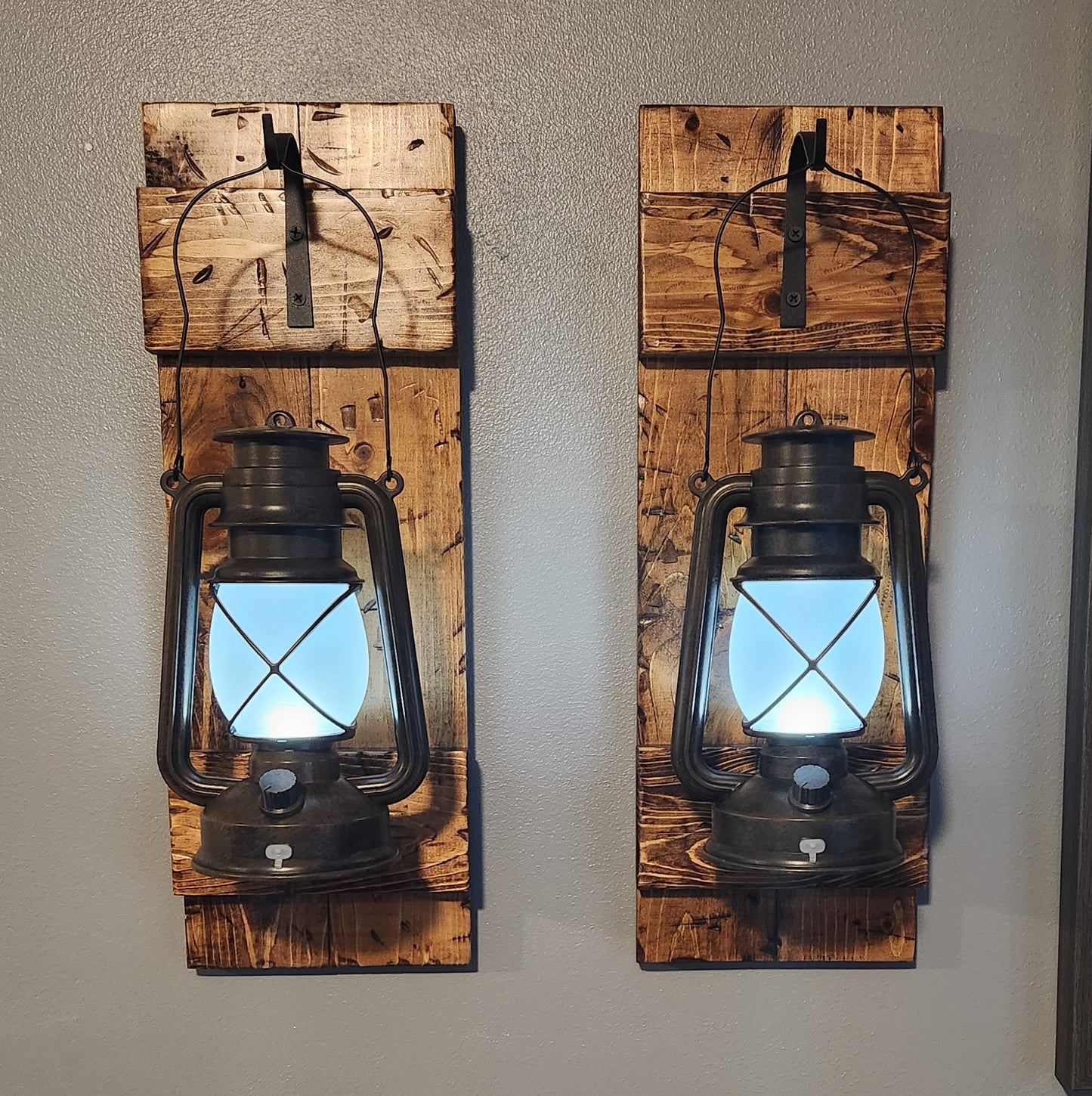 Pair of Vintage lanterns wall sconce