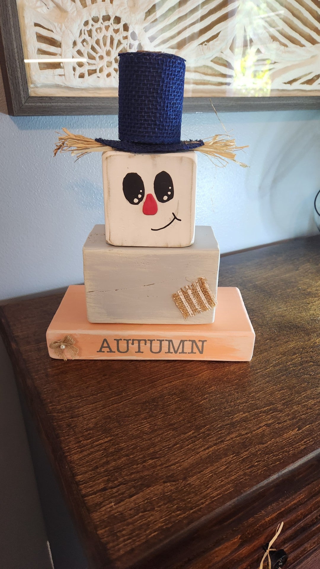 Three-piece Scarecrow that says "Autumn"