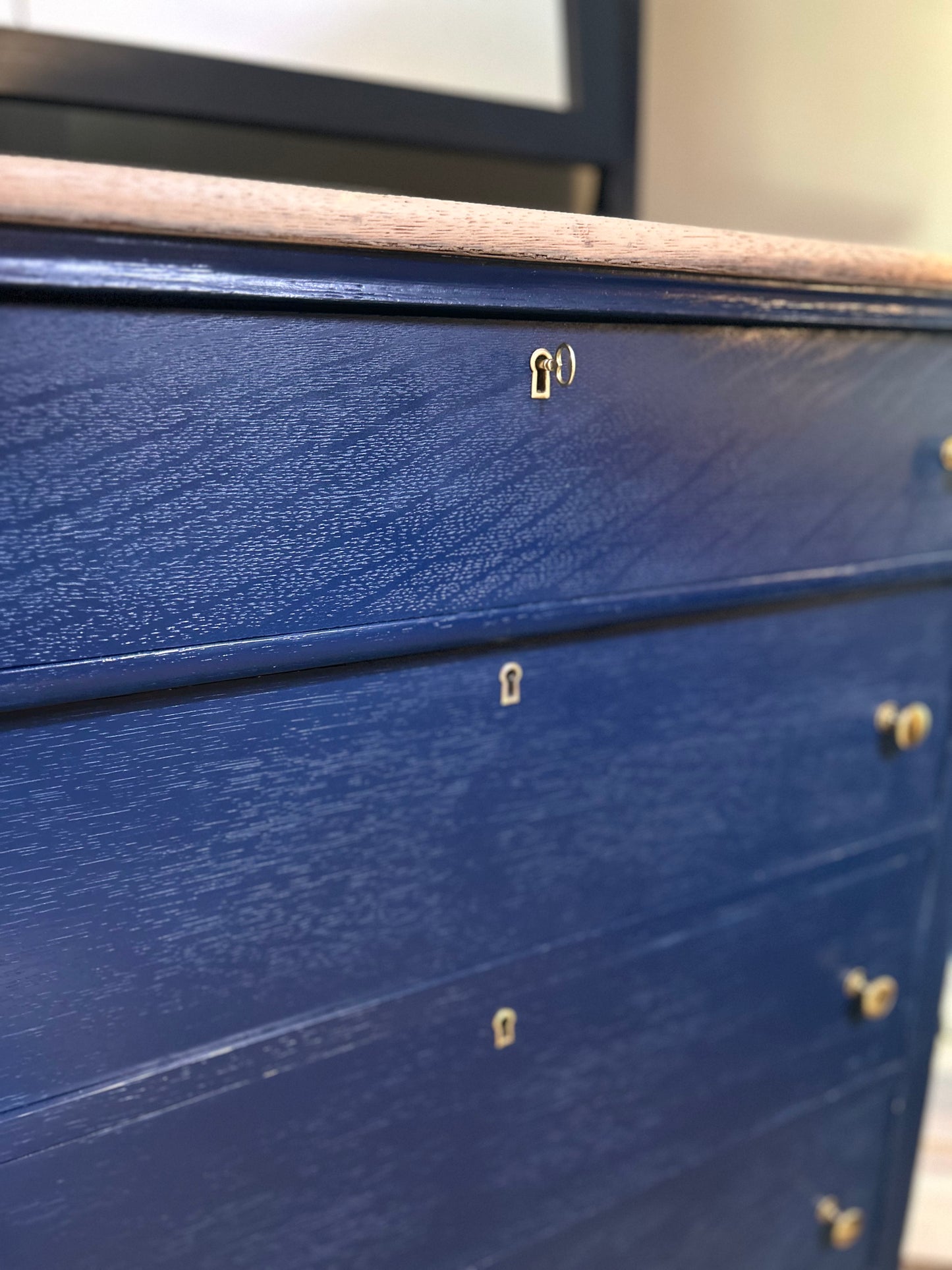 Vintage 5 Drawer Dresser