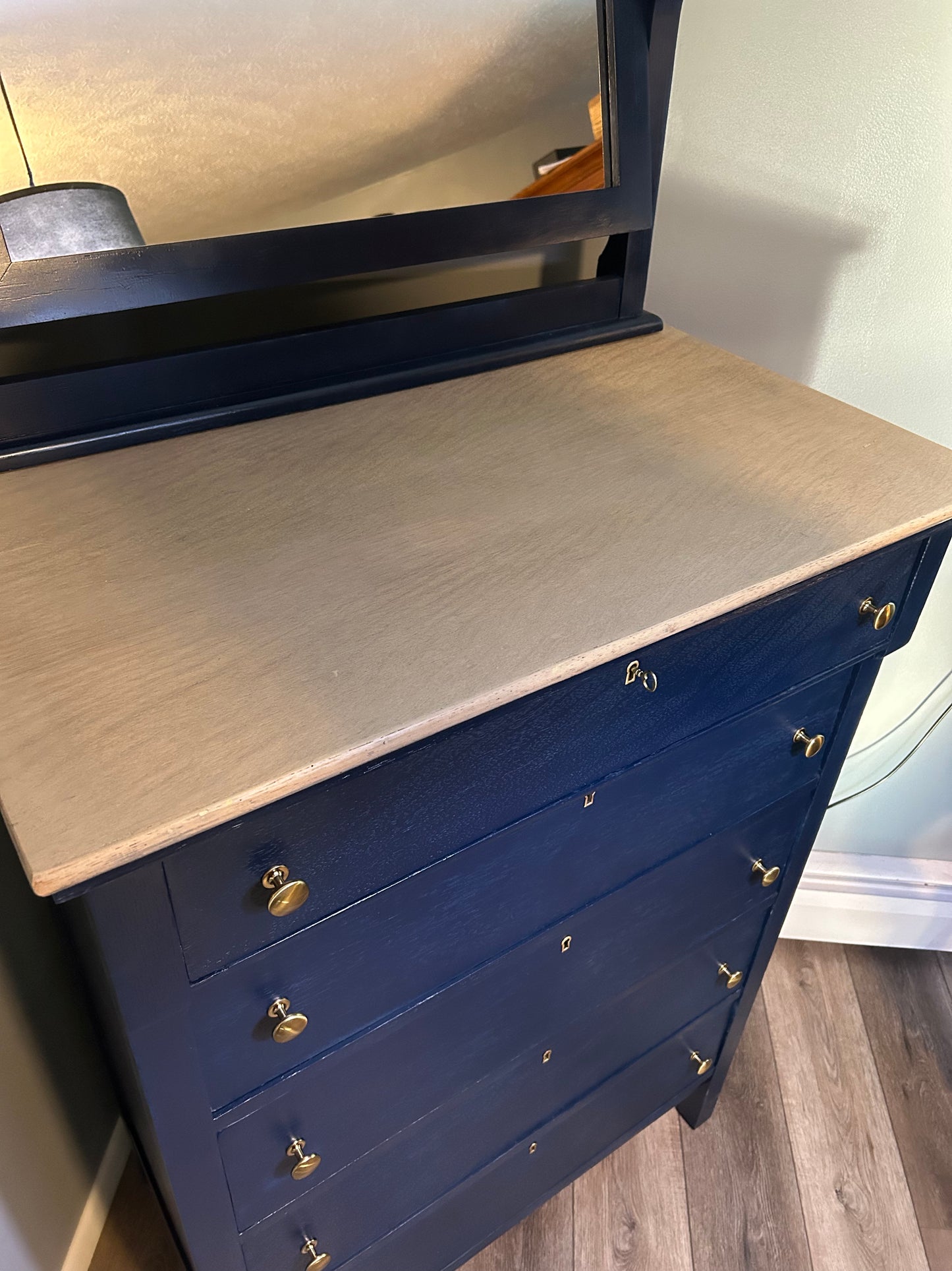 Vintage 5 Drawer Dresser